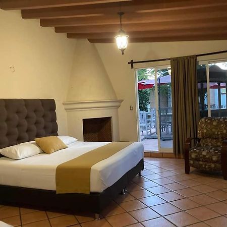 Hotel Maria Emilia Cuernavaca Amatitlán Extérieur photo